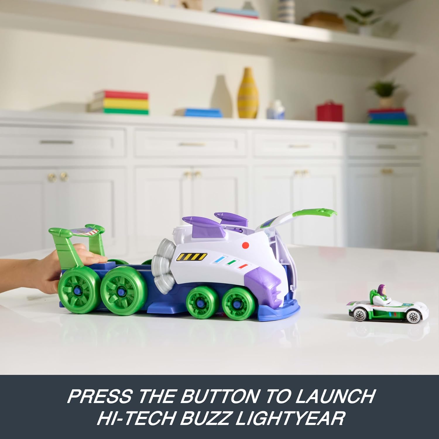 Пускова установка та транспортер з машинкою Базза Лайтера Hi-Tech Buzz Lightyear Hot Wheels Disney/Pixar 1:64 - Зображення 2