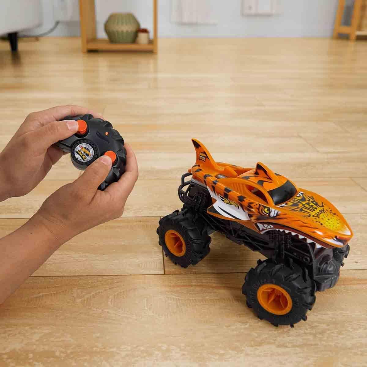 Машинка на радіокеруванні Tiger Shark 1:24 Hot Wheels - Зображення 6